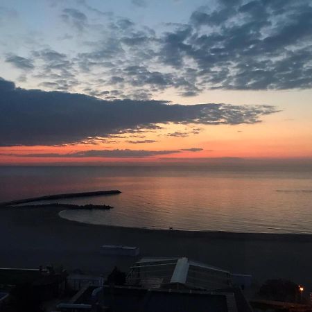 Faleza Nord Sea View Apartment Constanţa Buitenkant foto